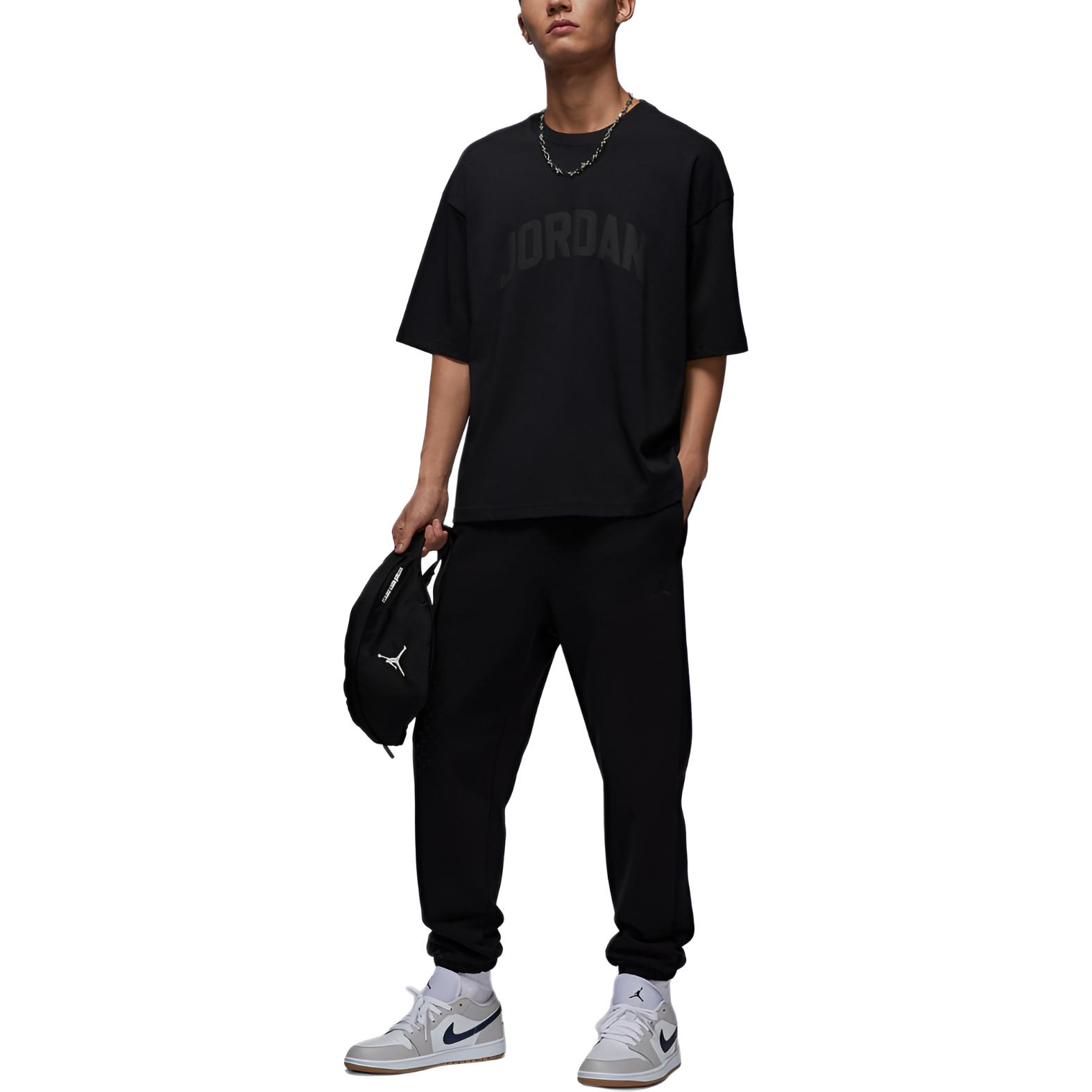 

Jordan Flight Essentials Logo Loose Cotton Short Sleeve T-Shirt Men Tops HQ8936010 M