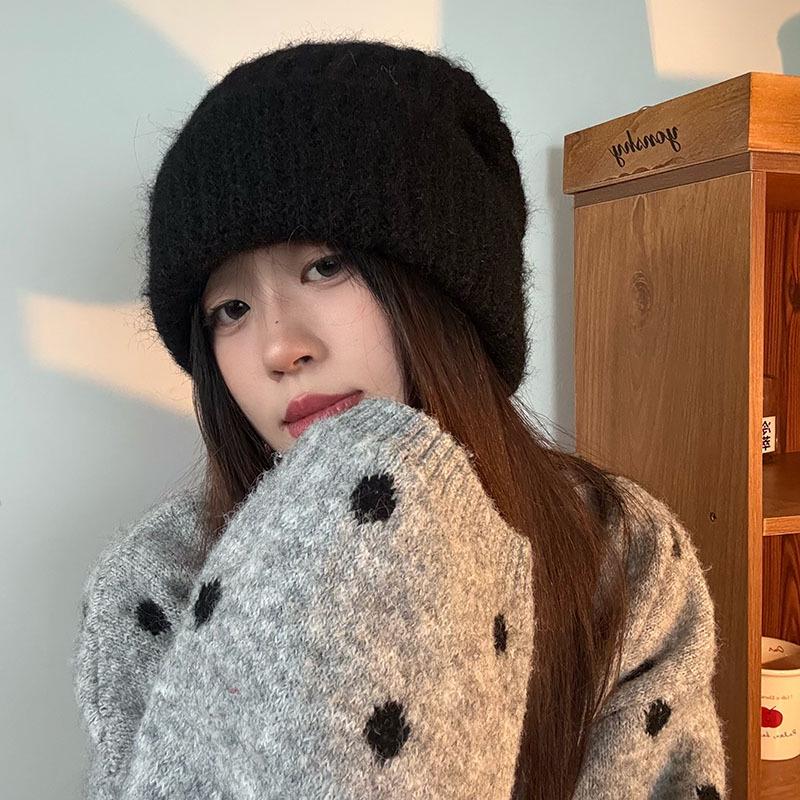 Japanese Style Wool Knit Hat: Versatile, Warm, Ear-Protecting Slouchy Cap for Women with Larger Head Circumference