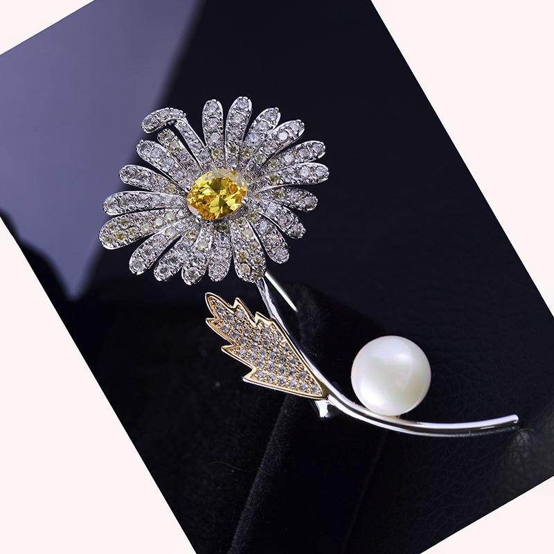 SUYU Retro Two Tone Women's Luxury Brooch Simulation Zircon Brooch Micro Inlaid Zircon Personalized Pin