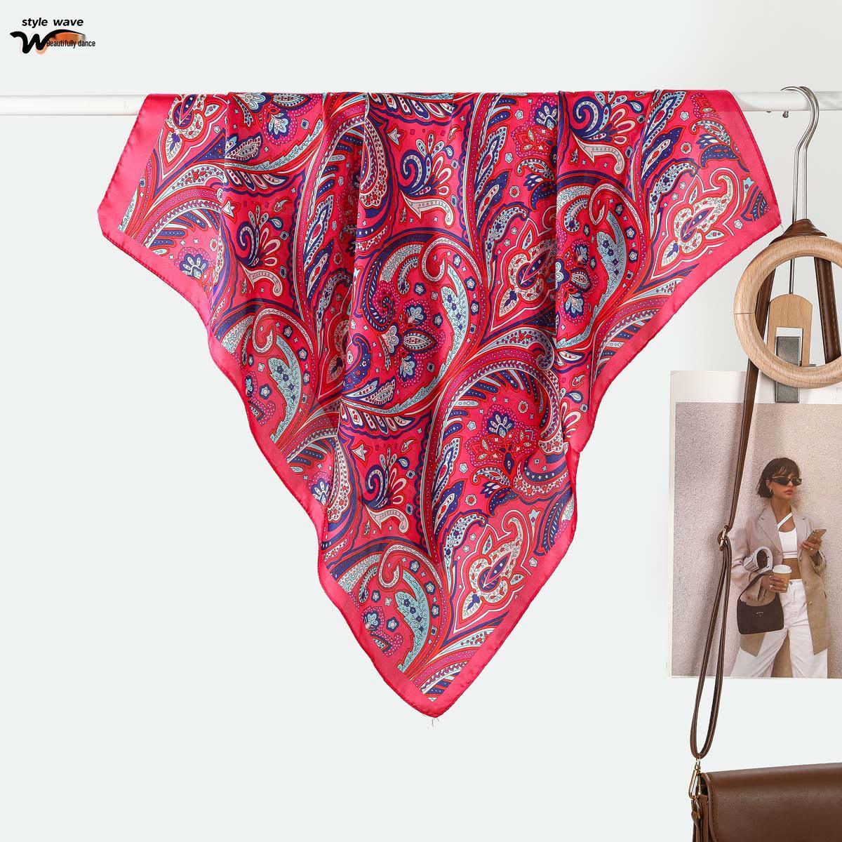 

Retro Paisley Print Imitation Silk Scarf for Women - Spring/Summer Sun Protection Shawl 70x70 CM