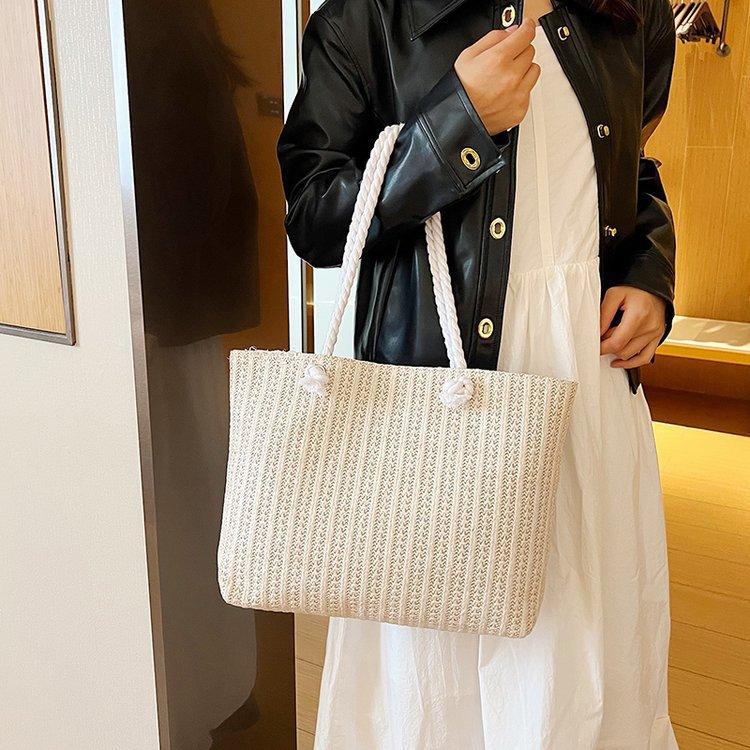 Fashion Large Capacity Shopper Shoulder Bag for Women Straw Woven Handbag Summer Beach Woven Simple Tote Bag