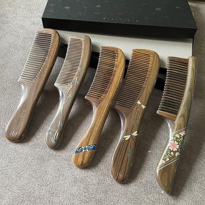 Tan Mujiang Lacquer Art Green Sandalwood Comb