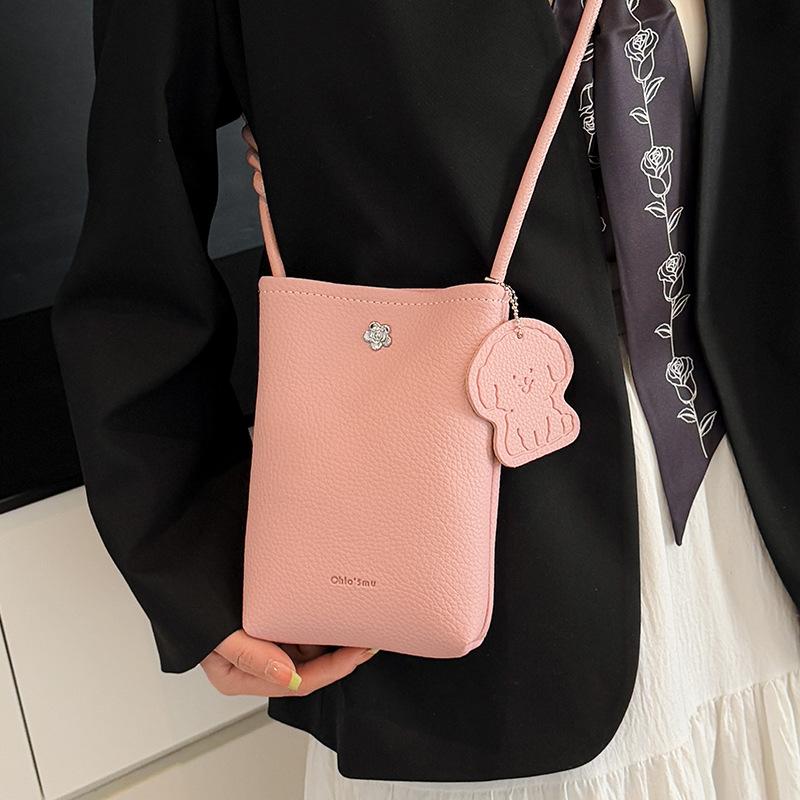 Spring new Korean version of simple texture fashion lightweight mobile phone bag niche versatile commuting daily casual messenger bag