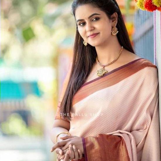 Indian Traditional Soft Lichi Silk Saree With Jecquard  Weaving