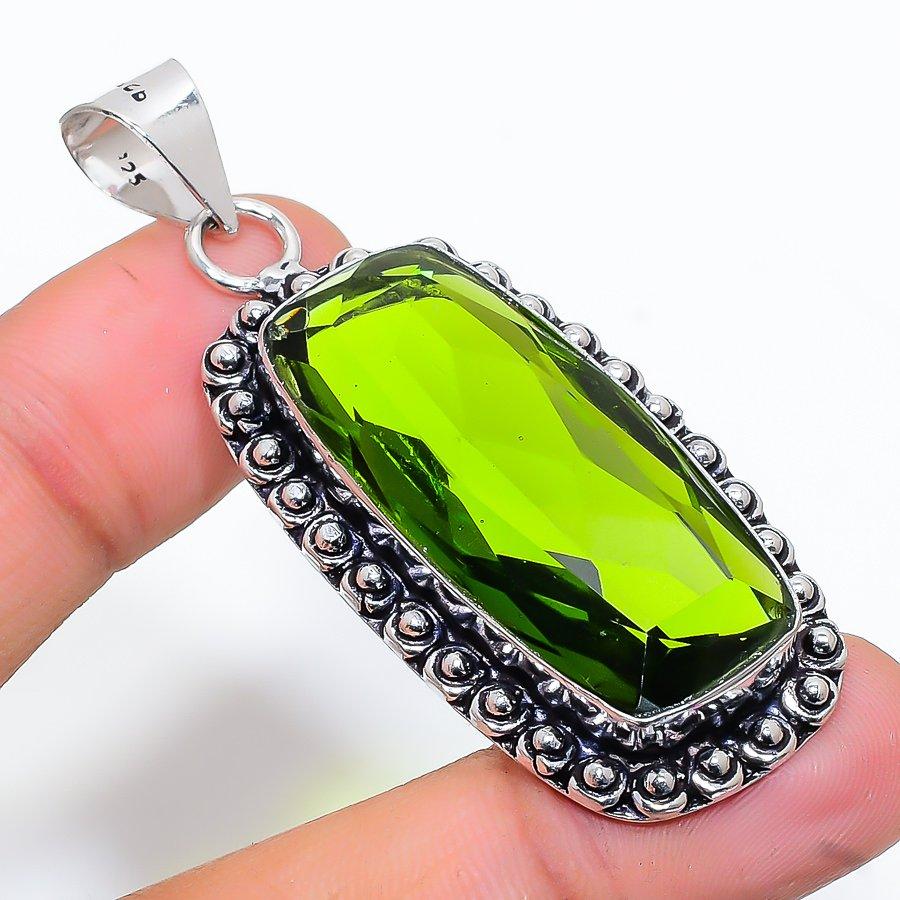 

Peridot Gemstone Handmade Ethnic Jewelry Pendant 2.29 VR-3904