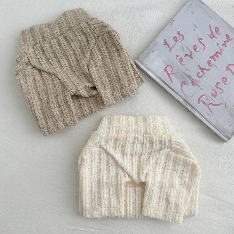 Turtleneck knit heart point quilted vest set Basic turtleneck knit ivory heart point vest ivory