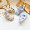 Weiche Sohle Baby Lauflernschuhe im Mori-Stil: Klett-Cartoon-Stoff-Sandalen für Jungen und Mädchen