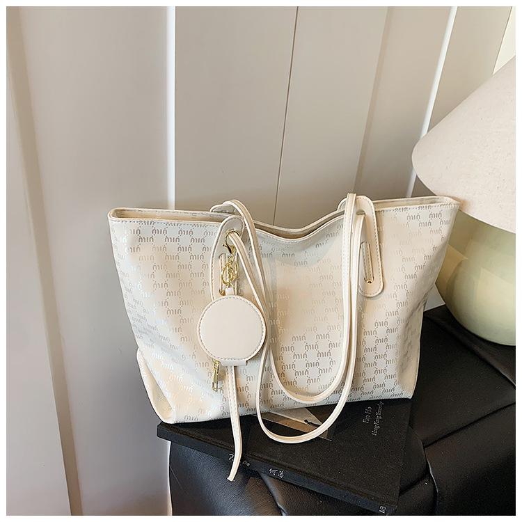 

Женская сумка-тоут 2025 новая мода повседневная сумка для мамы большая вместимость универсальная сумка-мессенджер для поездок на работу белый