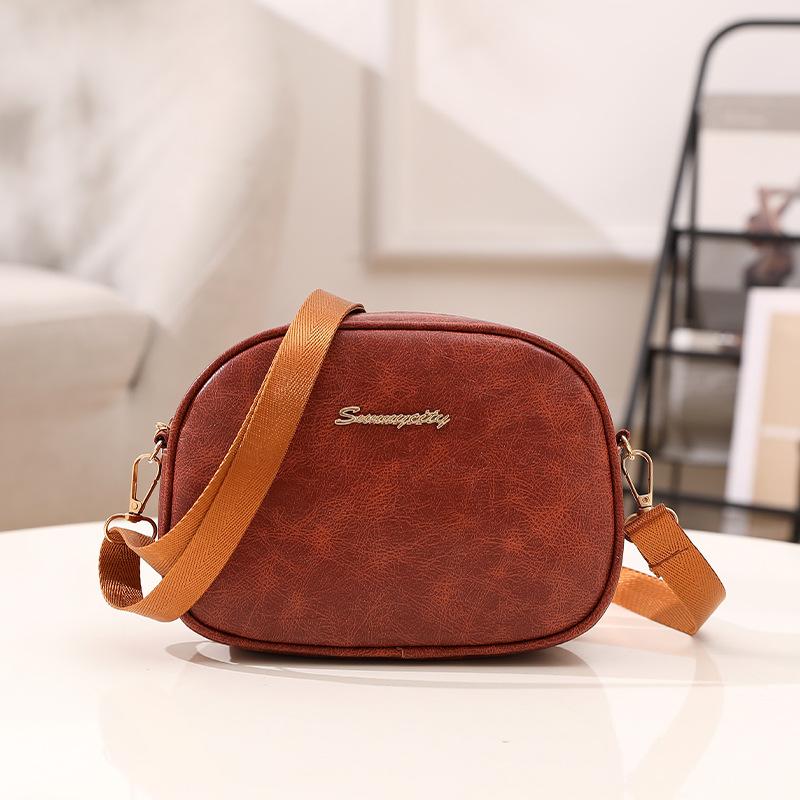 

Повседневная сумка весенний тренд новая женская сумка через плечо маленькая сумка женская сумка сумка-мессенджер цельная коричневый