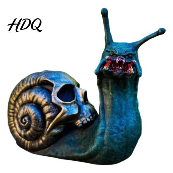 Trendy Gothic Desktop Accents Halloween Snail Skull Resin Statue, Creepy Horror Ornament with Dark Style Home Decor Shell, Scary for Party Haunted