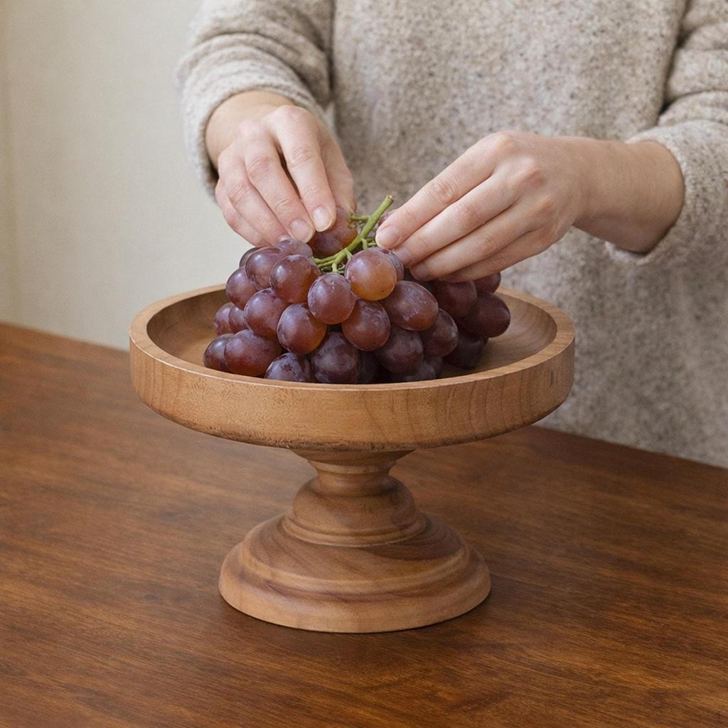 Round Cake Stand with Foot And Wooden Base for An Elegant Dessert Presentation, Suitable