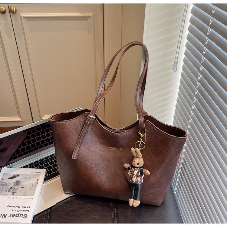 Premium underarm big bag women's new commuter retro versatile fashion shoulder bag large capacity tote bag