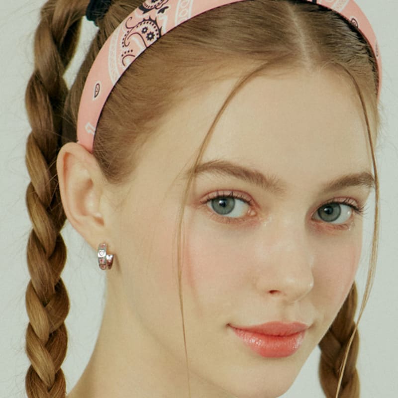 VVV Pink Line Heart One-Touch Earrings