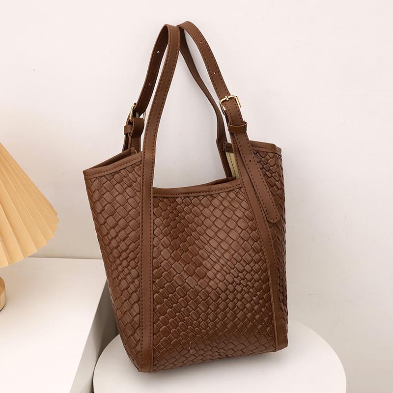 

Woven Pattern Vintage Leather Style Square Shoulder Bag With Mobile Pocket For Casual Outings Brown Weave