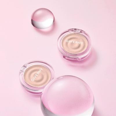 Make-up na obličej – Bronzery a rozjasňovače