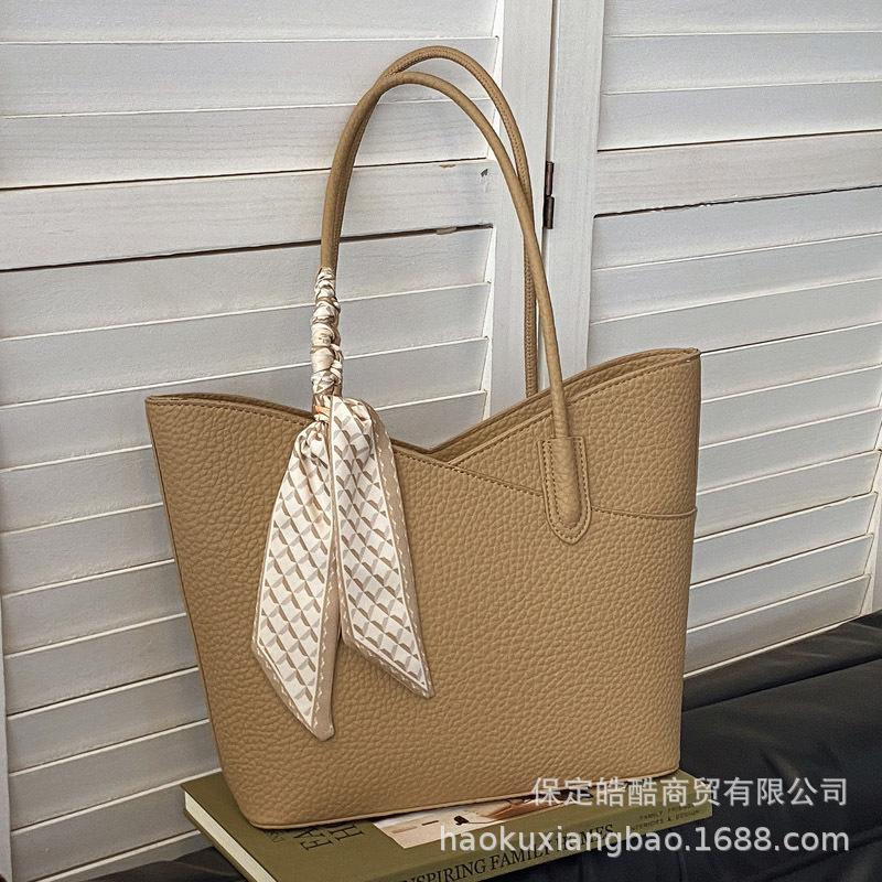 Large-capacity bag women's 2025 new high-end college student class shoulder bag women's portable commuter tote bag