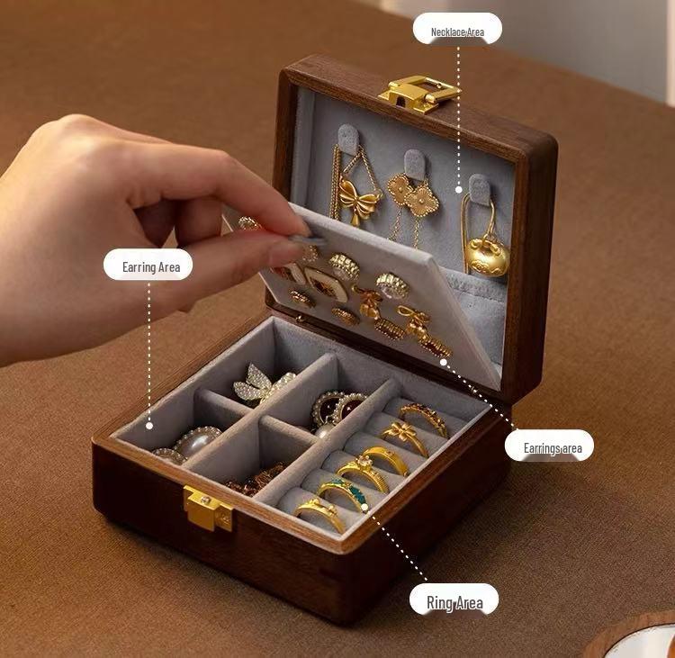 

Walnut Wood Watch Box with Transparent Lid - Elegant Storage for Mechanical Wristwatch