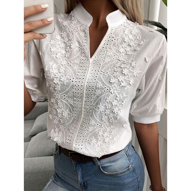 

Floral Pattern Eyelet Embroidery Half Sleeve Daily Wear Top S WHITE