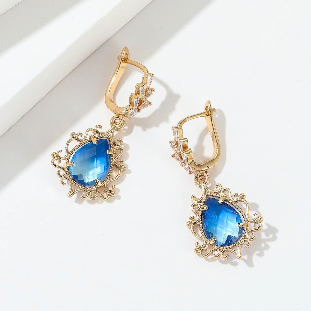 

SODROV Бриллиантовые серьги-подвески с овальным цирконом