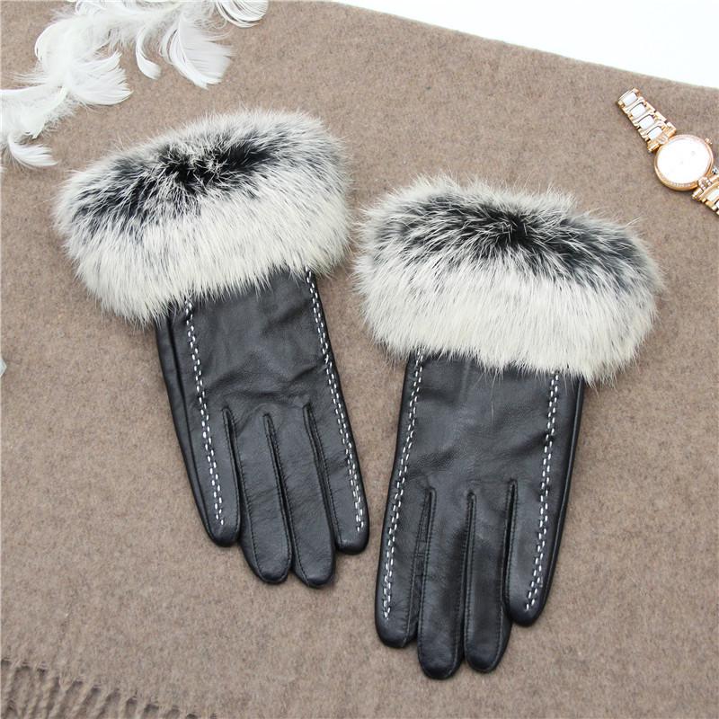 Women's Winter Velvet-Lined Lambskin Gloves - Korean Style, Windproof, Cute Rabbit Fur, Touchscreen Compatible.