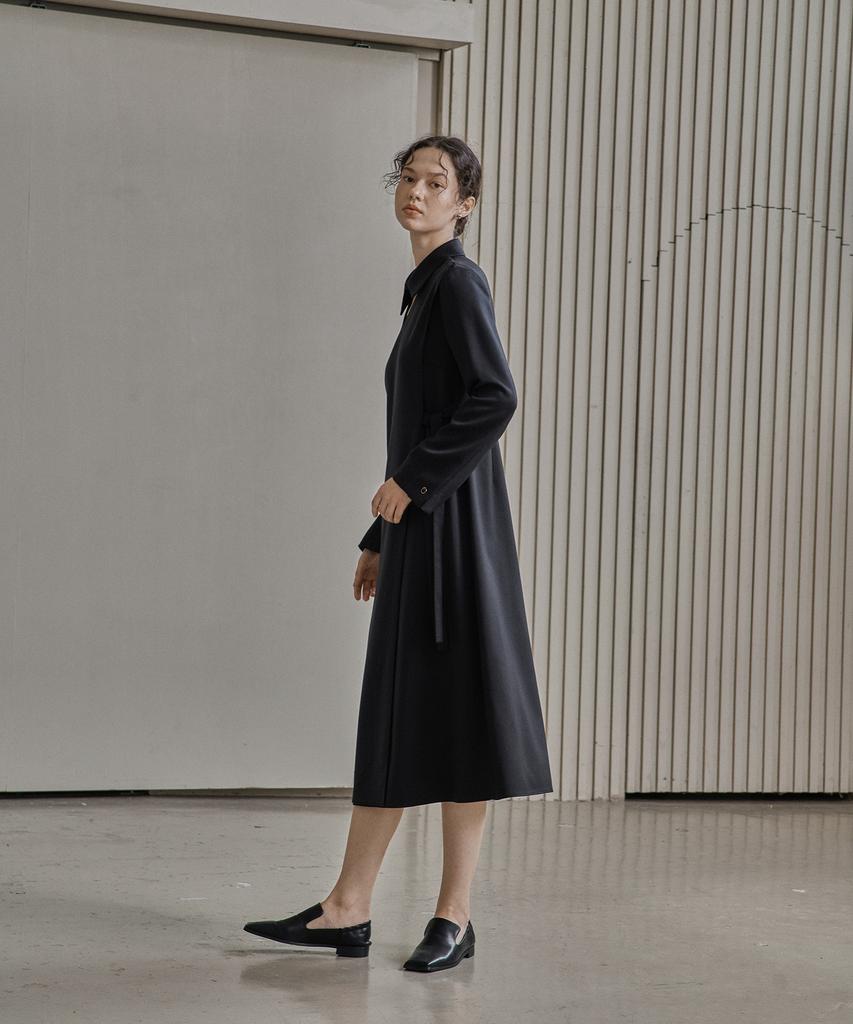 Kkeulle Collar Cutout Dress_Black
