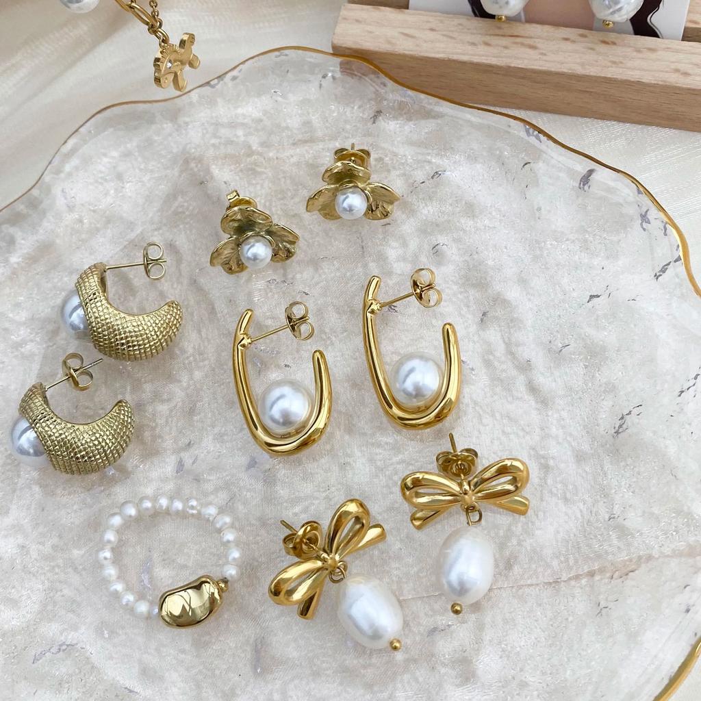 CARLIDANA French Design Stainless Steel Gold Plated U Pearl Bow Flower Earrings for Women's Fashion High Quality Luxury Jewelry
