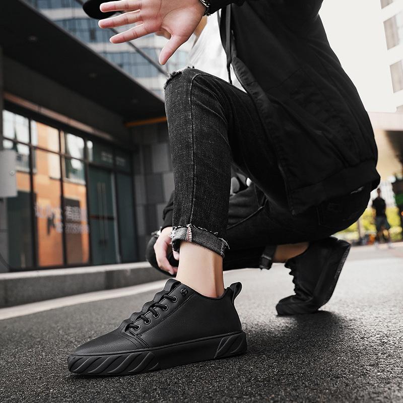 Fashion Brand Skate Shoes Men's Comfortable Casual Vulcanized Shoes Platform Running Shoes Non-slip Men's Sneakers Lace-up Board Shoe
