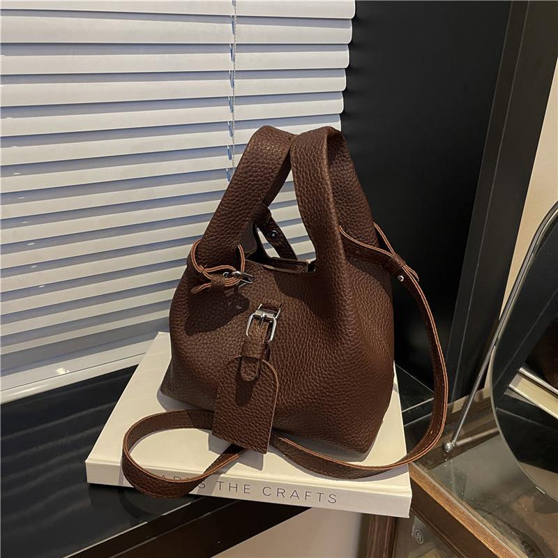 

Сумка-корзина для овощей женская 2025 новая весна-лето аут маленькая сумка высококачественная текстура ретро деловая сумка-мессенджер сумка-ведро