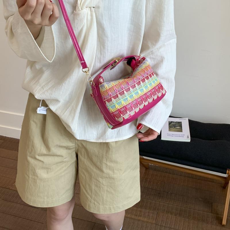 Woven Straw Rainbow Women's Bag 2 New Chain Banquet Handbag Fashion Shoulder Messenger Bag