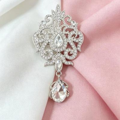 Broschen & Körperschmuck