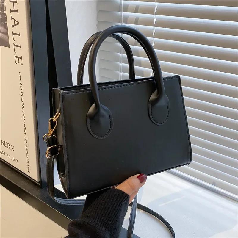 Minimalist Black Small Square Bag All-Match Top Handle Purse Classic Shoulder Bag for Work Women Handbags Crossbody Bags Purse