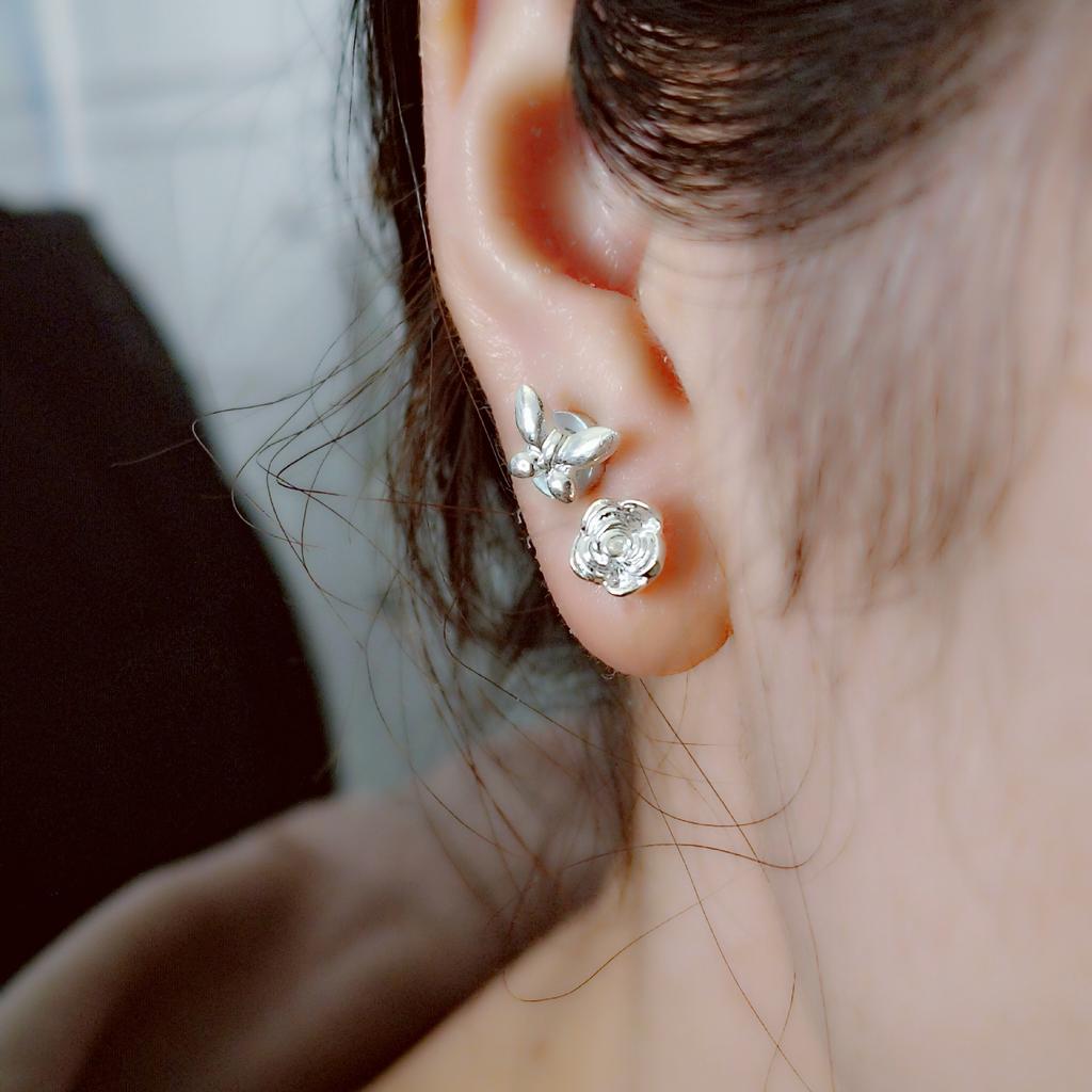 Niche Versatile Exquisite Small Butterfly Flower Geometric Suit Stud Earrings Female Tide Temperament Simple Daily Commute