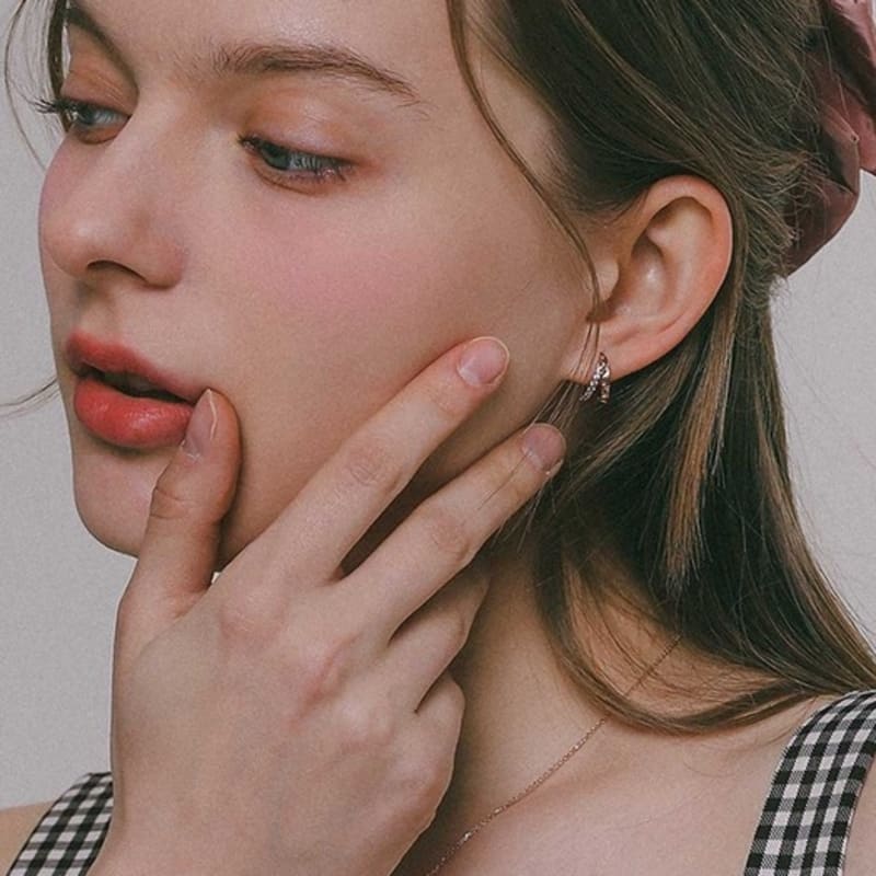 

J.Lauren Cubic Double Ring One-Touch Rosegold Earrings M04018 single type