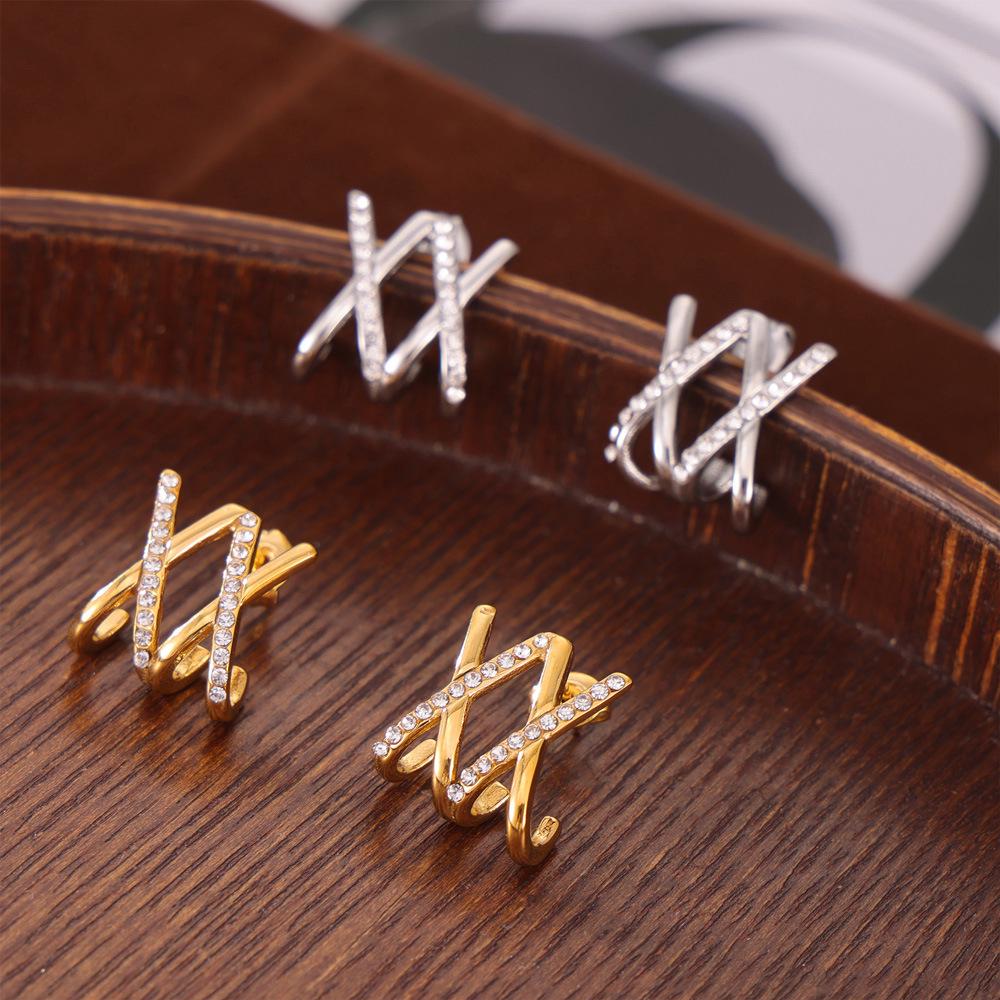 

Minimalist Geometric Double X Diamond Earrings: Versatile Titanium Steel Design