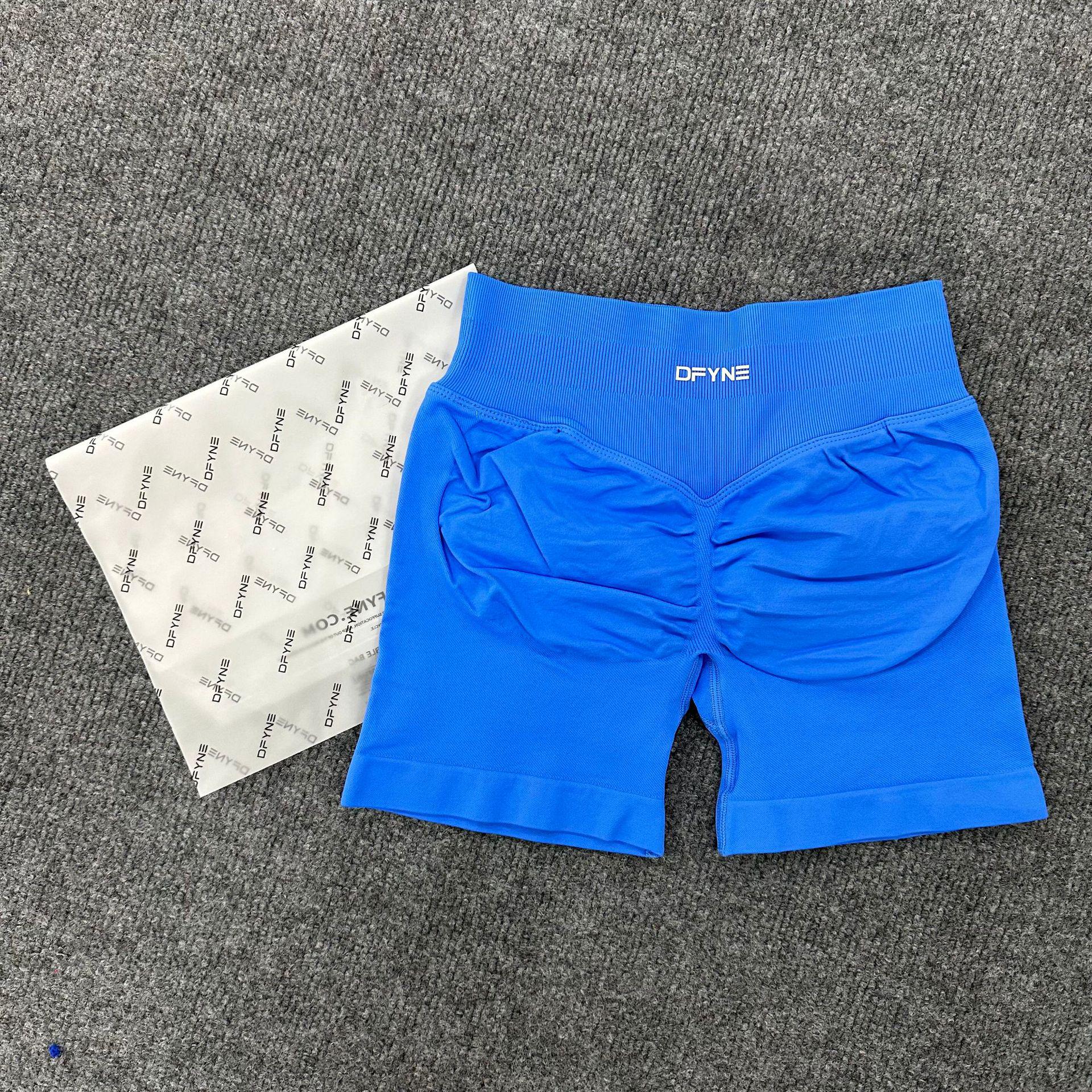 

Безшовні Швидкосохнучі Високоеластичні Шорти для Фітнесу, Йоги, Бігу DFYNE з Підтягуванням Сідниць, з Оригінальною Біркою та Сумкою Large