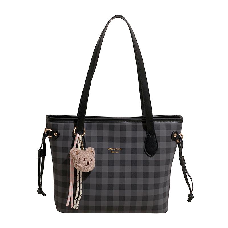 Fashion Commuter Large-capacity Bag Women's New Popular Plaid Shoulder Bag Going Out To Work Portable Tote Bag