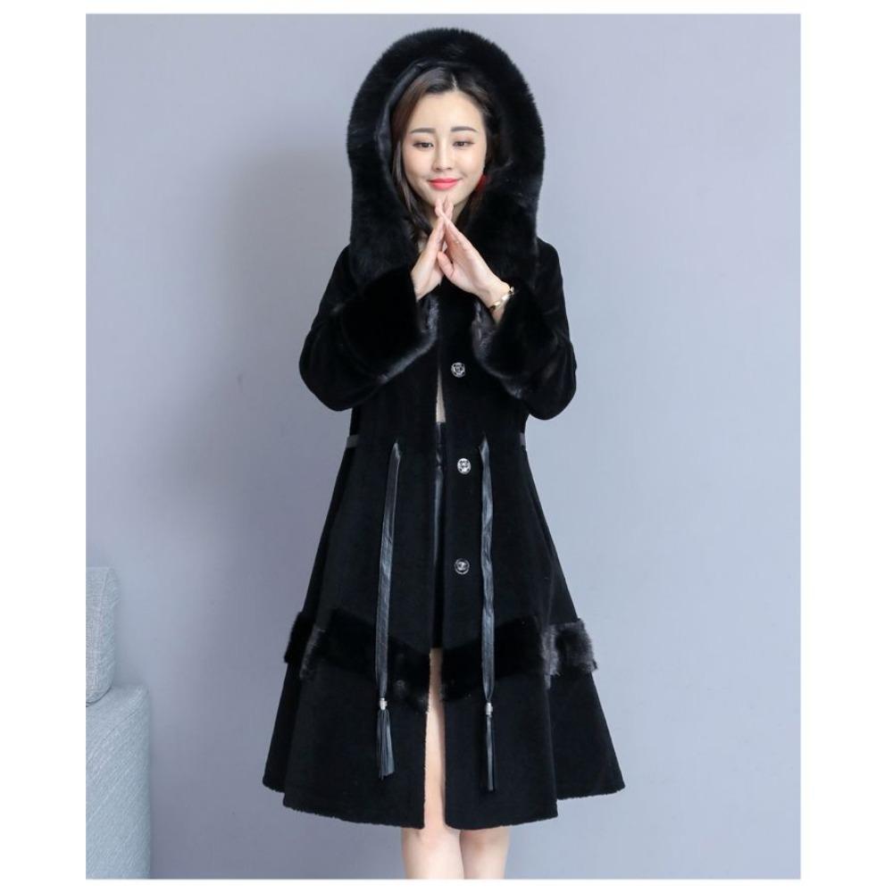 Fur Sheep Shearling Coat Women's New Winter Mother Fox Fur Hooded Thickened Coat Mid-length
