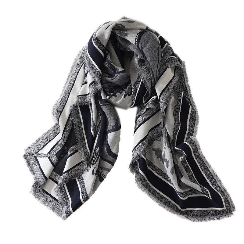 High-End Wool & Mulberry Silk Shawl: Versatile, Fashionable, and Warm for Autumn & Winter