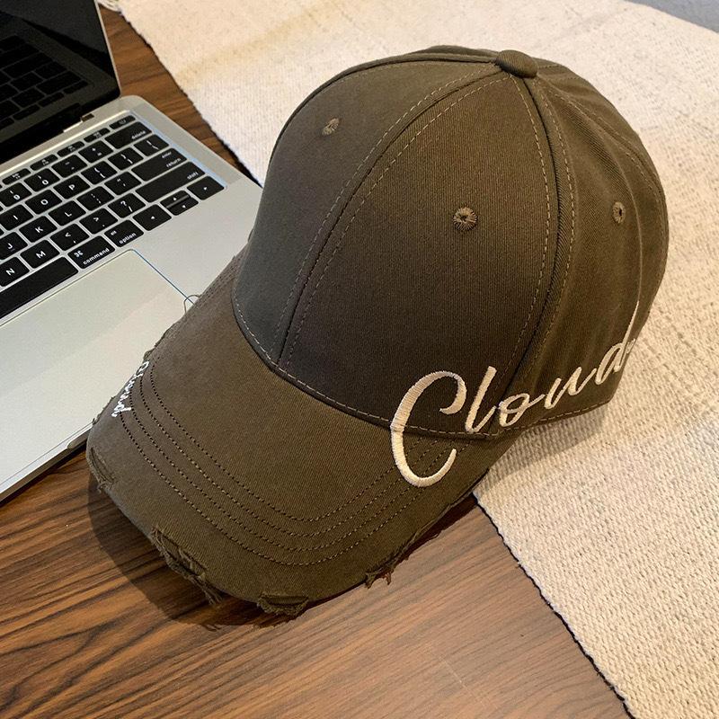 Black Side Letter Embroidered Baseball Hat for Women In Summer Travel Sun Protection Sun Protection Baseball Hat Showing Small Face