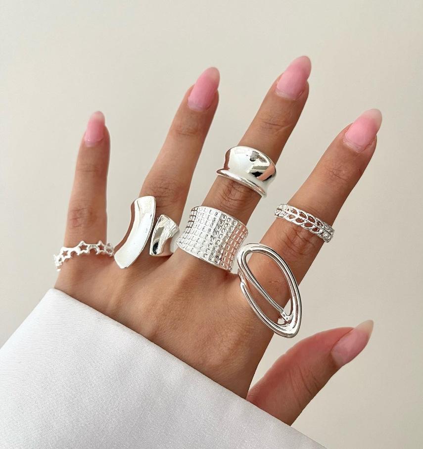 European & American High-End Wide Band Alloy Ring Set with Irregular Line Design