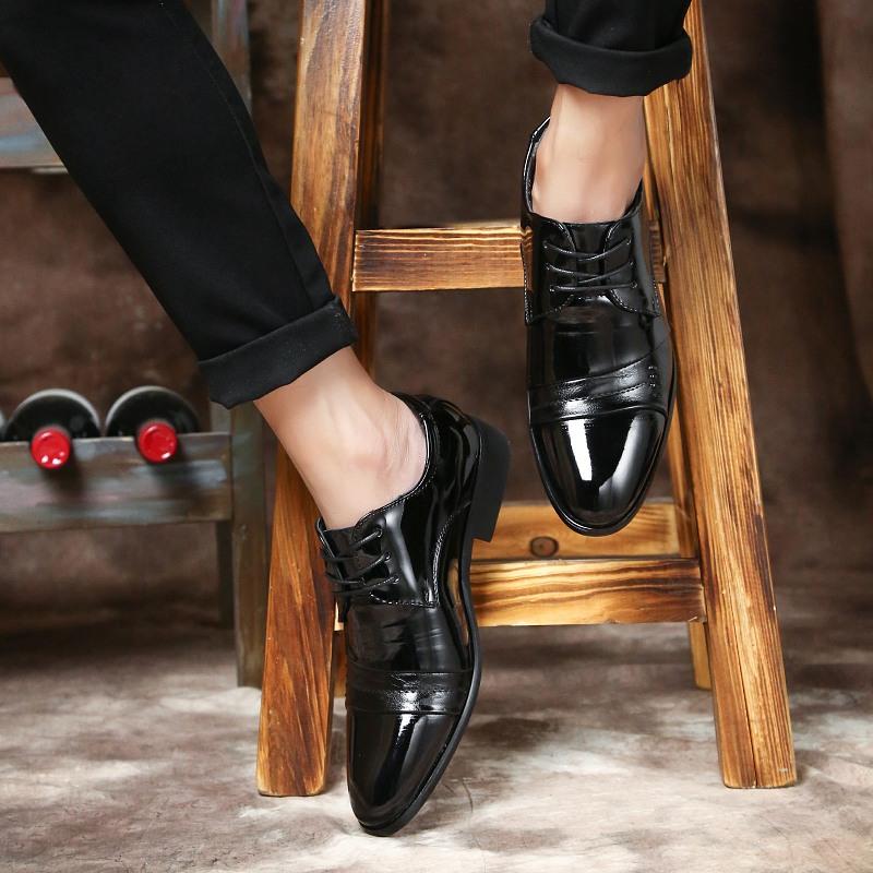 Black Glossy Leather Shoes For Men Business Formal Shoes Soft Sole Breathable Shoes JZ-602