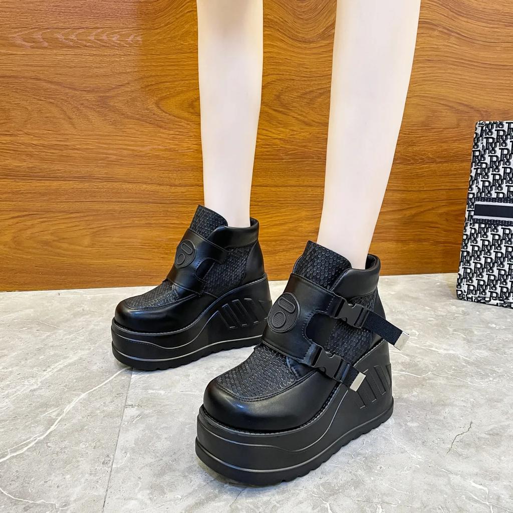 Fashion Side Zip Women Platform Shoes Black Gothic Buckle Pu Leather Woman Creeper Punk Boots Female Black High Heel Ankle Short Boots