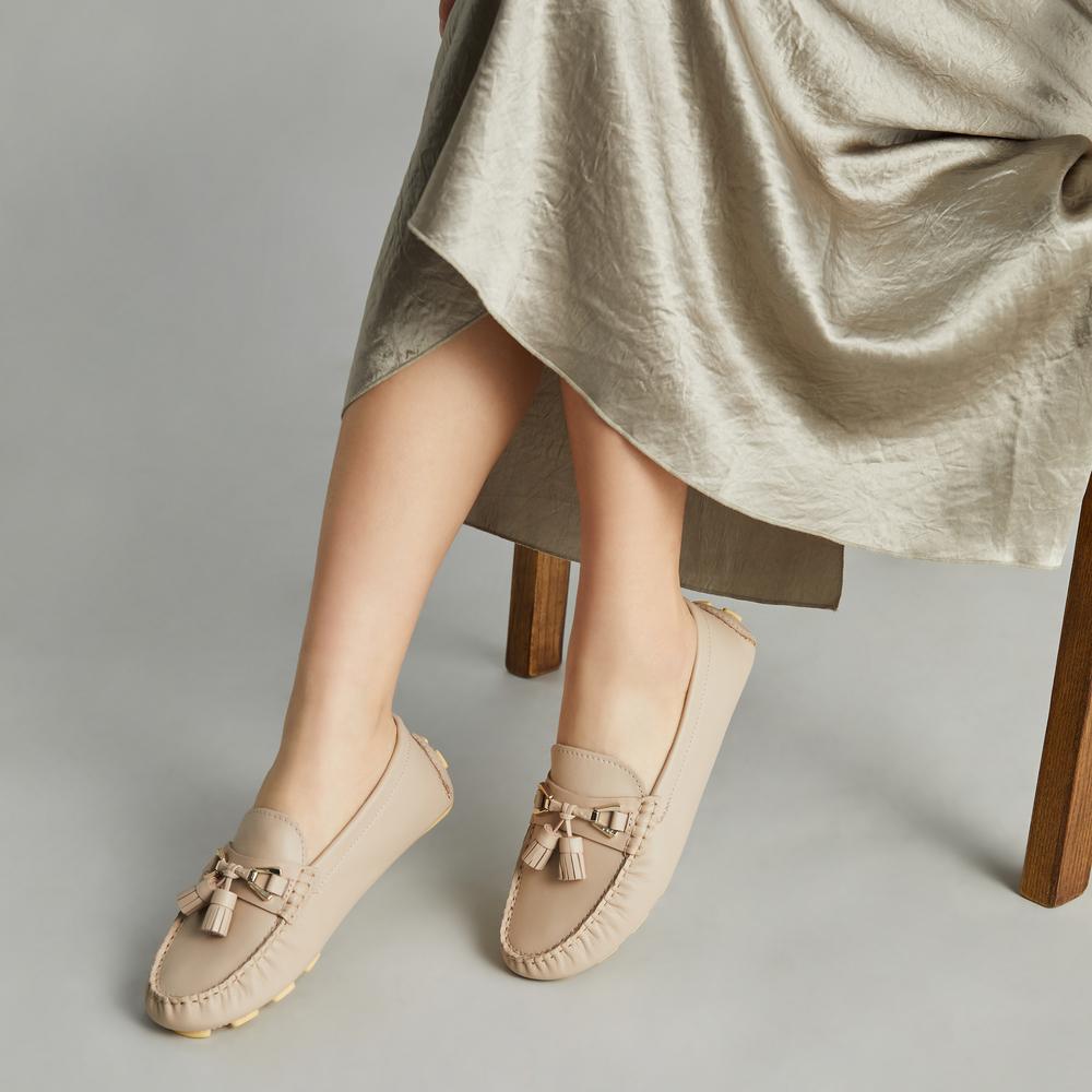 Clarks Deri İngiliz Retro Günlük Slip-On Mokasen Kadın Mokasen Açık Haki 261781424