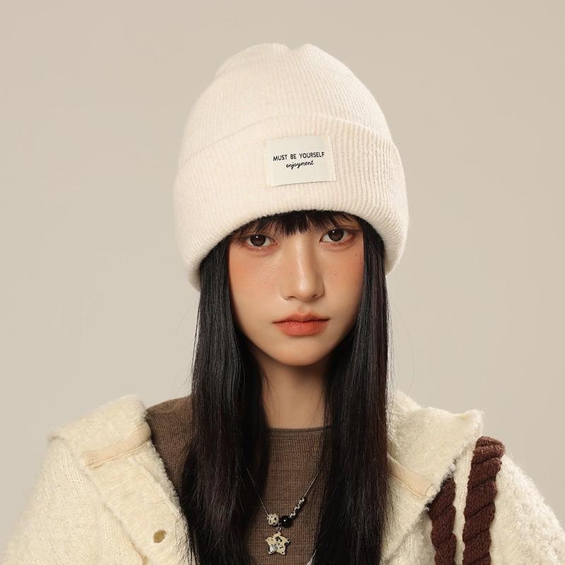 New Patch Letter Knitted Hat Women's Autumn and Winter Fashion Warm Ear Protector Wool Hat