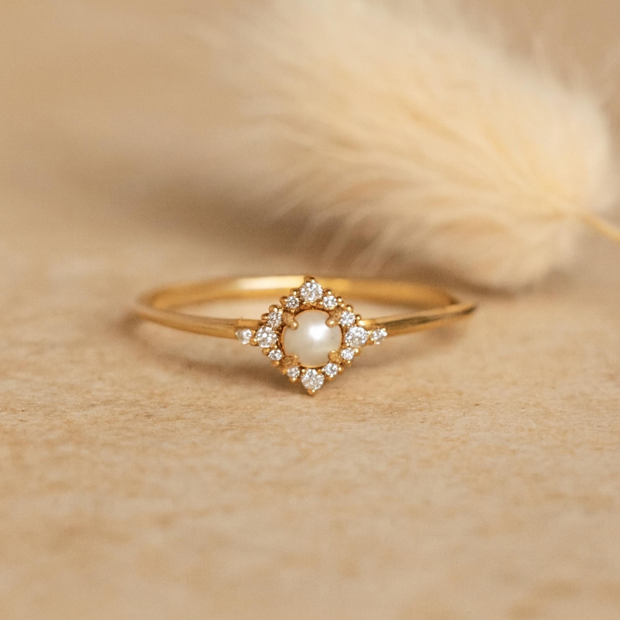 

Кольцо с жемчугом и кубическим цирконием для женщин | Покрытое желтым золотом серебро 925 пробы, кольцо в винтажном стиле | Свадьба, помолвочный подарок Q