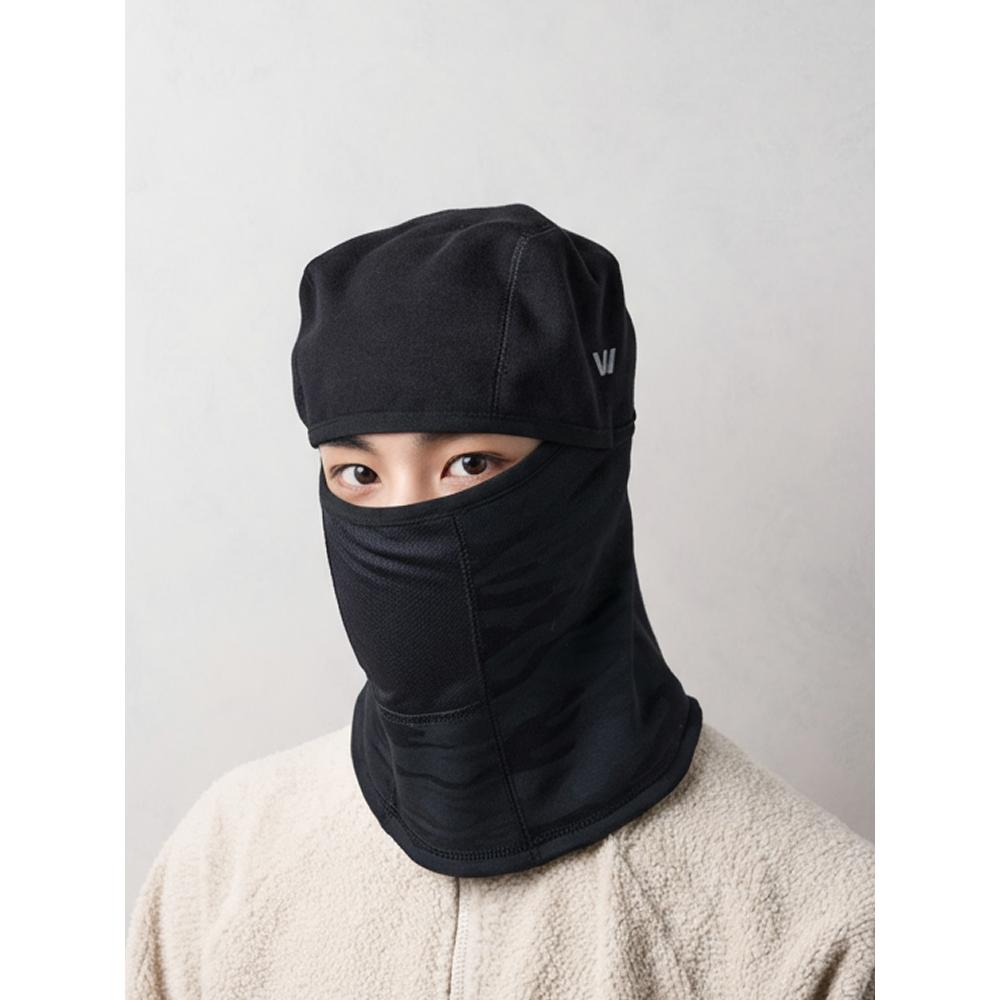 

Daiso Hooded Leisure Warmer Black