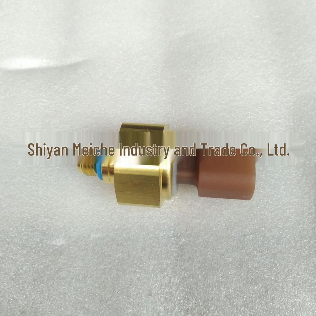 Compatible Oil Pressure Sensor for Cummins QSX15 Engines (4921475/3331230)