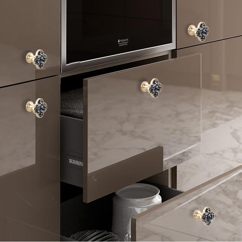 Oukali Four Leaf Zinc Alloy Furniture Mix Color Cabinet Handles Knobs
