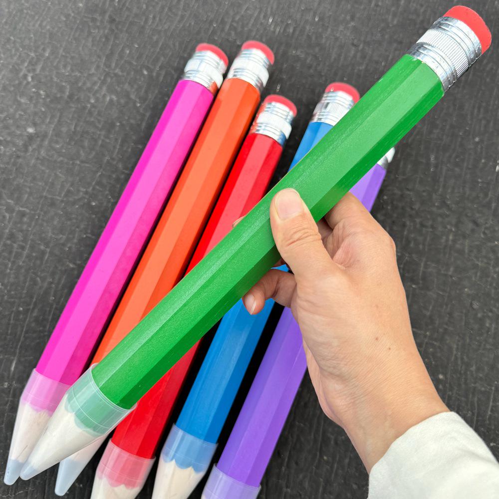 

Транскордонний бестселер: Величезний дерев яний декомпресійний олівець HB