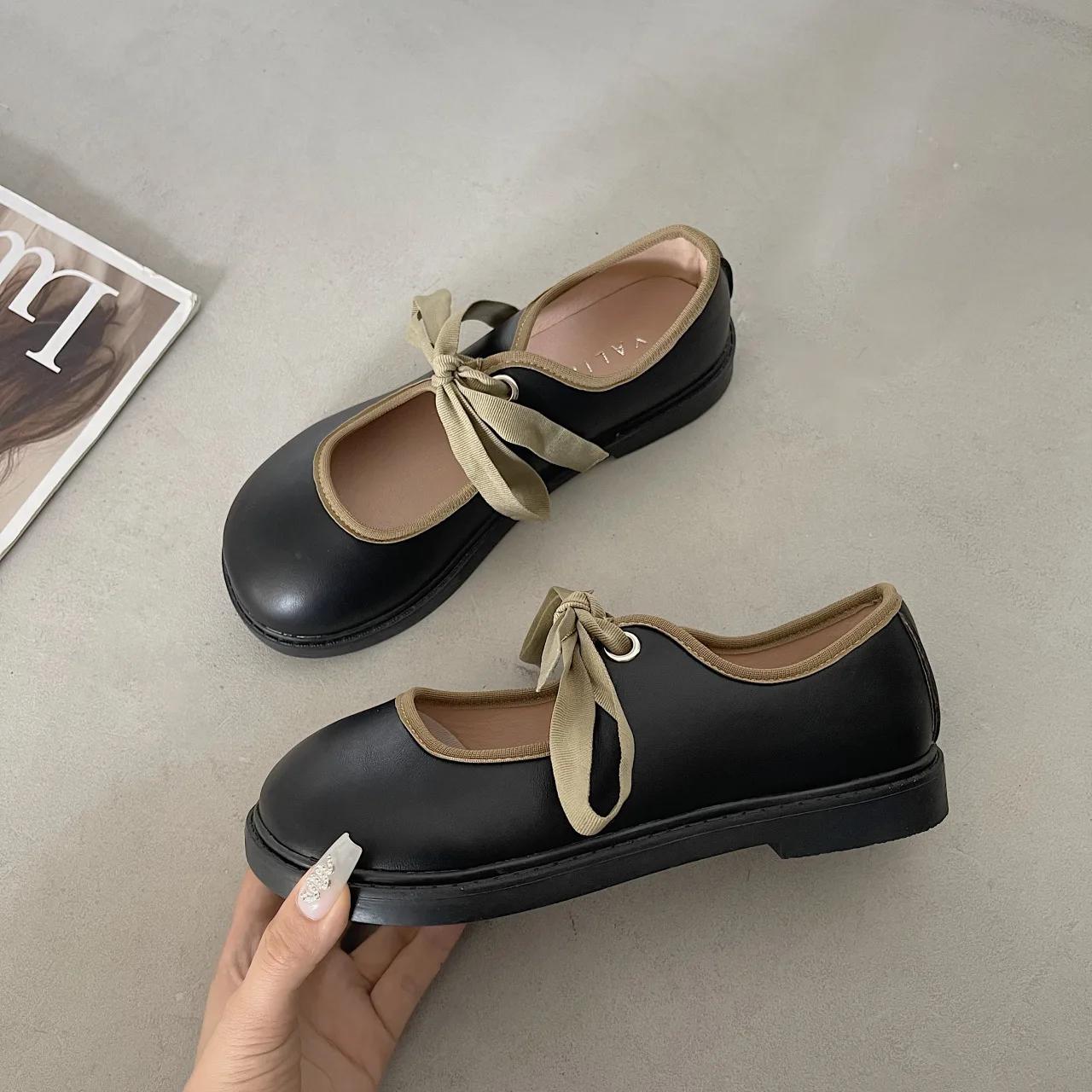 

Французские туфли с коротким носком, коричневые, с круглым носком, на плоской подошве, женские винтажные туфли Мэри Джейн, повседневные студенческие кожаные туфли на шнуровке 35 чёрный